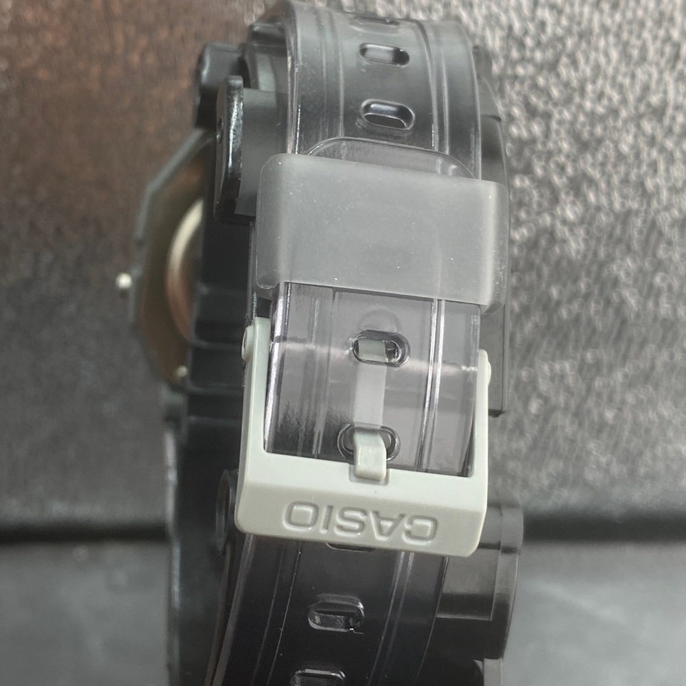 Casio Unisex Size Watch 34mm Diameter Rubber Lightweight in wrist Brand New Item - Picture 15 of 16